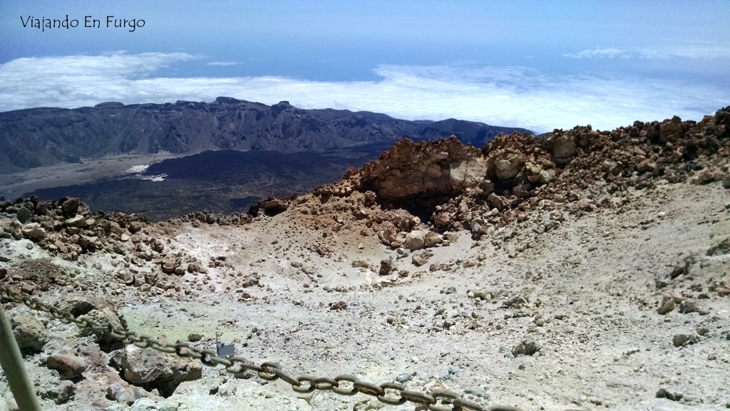El cráter del Teide. ¡Vaya olor a azufre!